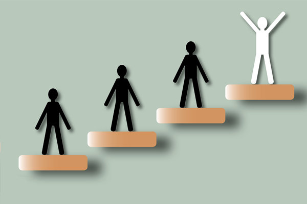 本土驻厂企业年度经营计划咨询公司选哪家，能落地目标拆解不？